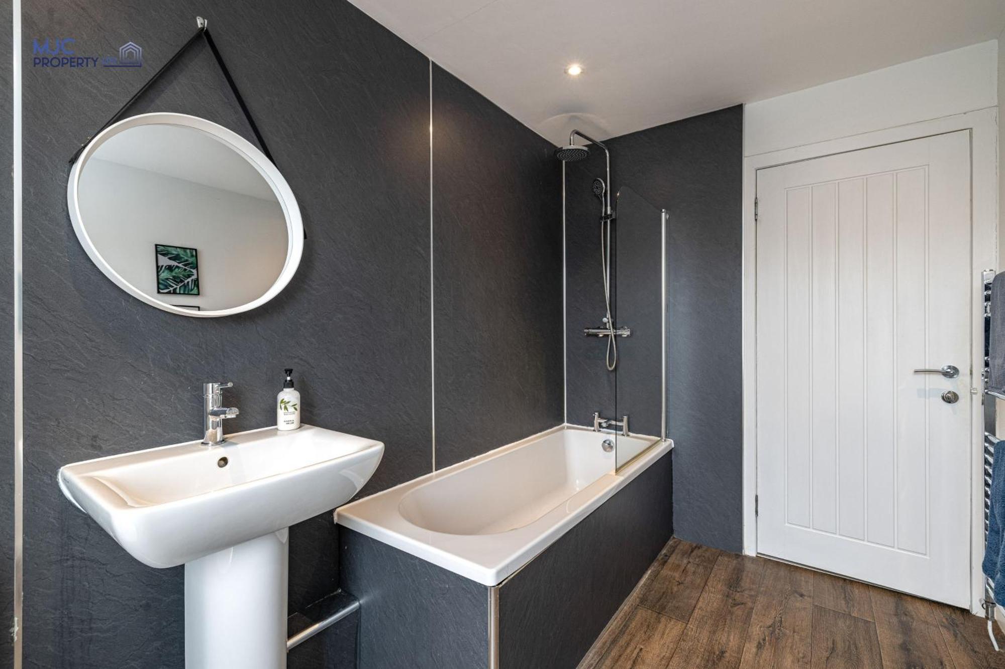 Town Centre Apartment Хоик Экстерьер фото